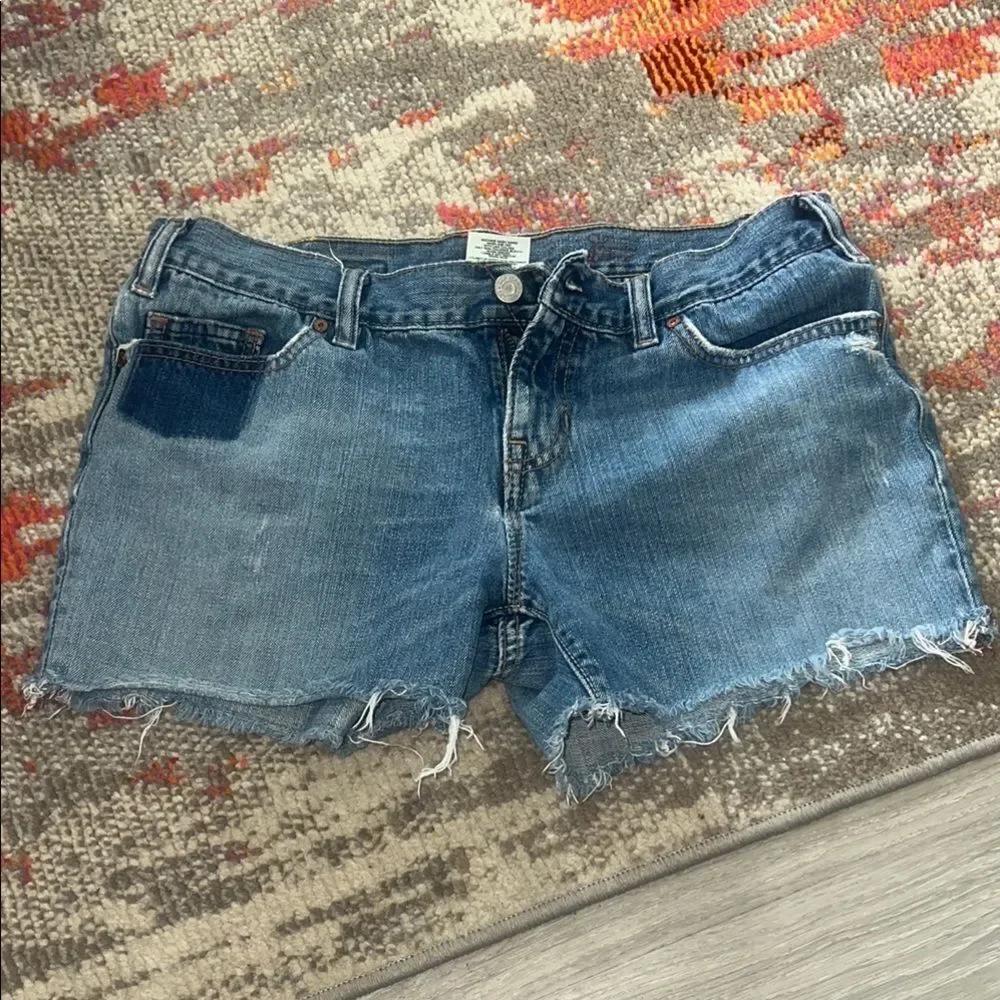 Blue Jean Shorts with Frayed Hem and Two-Tone Design